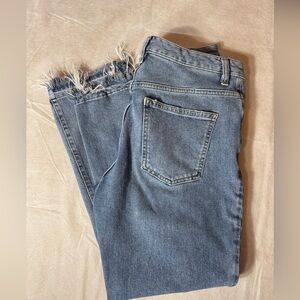 We The Free shredded cuff jeans button closure with stretch size 29